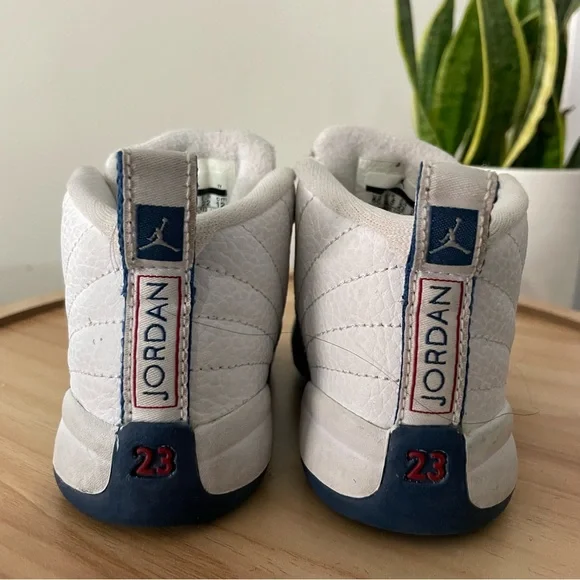 Jordan 12 Retro - Baby Sneakers 
French Blue (2016) - Picture 10 of 14